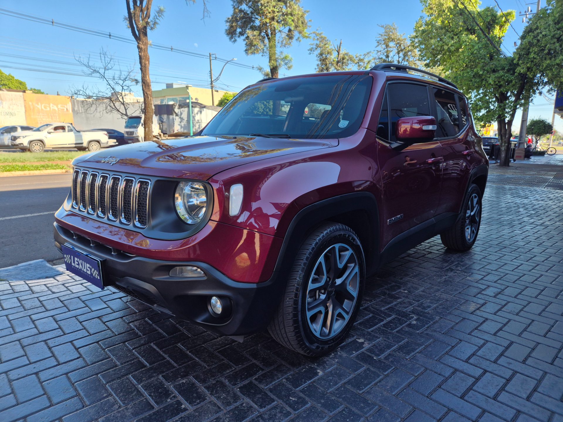 Jeep Renegade Longitude 1.8 Flex - foto 2